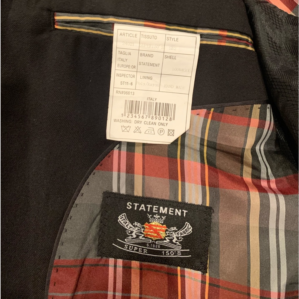 Statement Italy “Confidence” Dinner Jacket Size 4… - image 6